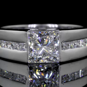 Crown Radiance Lab Diamond Ring – Princess Cut Center with Dual Row Pavé Band