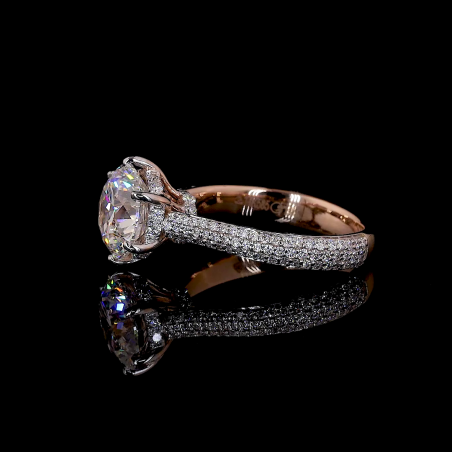 Ecliptia Lab Diamond Ring – Round Cut with Radiant Pavé Arc