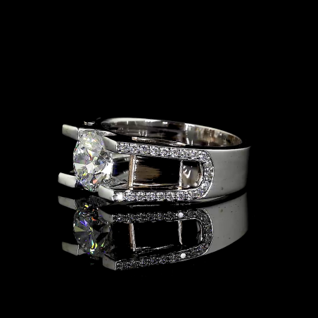 Lumora Lab Diamond Ring – Raised Solitaire with Pavé Stream