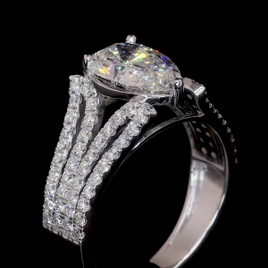 Virellia Lab Diamond Ring – Pear Halo with Triple Pavé Split Band