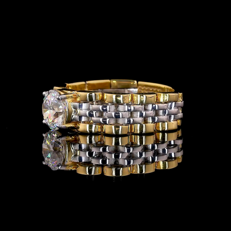 Entrelace Lab Diamond Ring – Round Solitaire with Two-Tone Woven Band