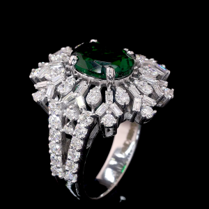 copy of HaloPearl Lab Diamond Ring – Oval Center with Marquise Halo & Side Detail