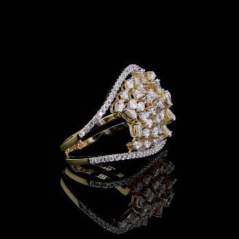 Teardrop Bloom Lab Diamond Brooch in 14K/18K Gold