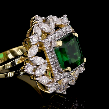 Emerald Halo Lab Diamond Ring in 14K/18K Gold