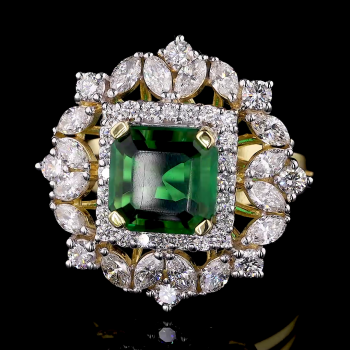 Emerald Halo Lab Diamond Ring in 14K/18K Gold