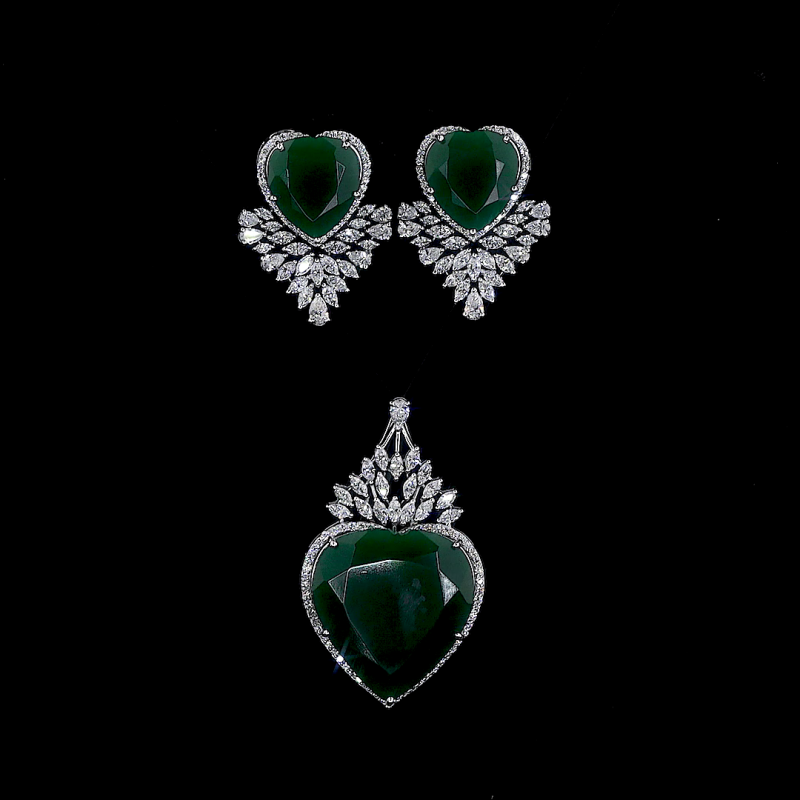 Heart Empress Lab Diamond Pendant in 14K/18K Gold Heart Empress Lab Diamond Pendant in 14K/18K Gold