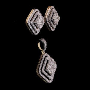 Celestial Bloom Lab Diamond Pendant in 14K/18K Gold