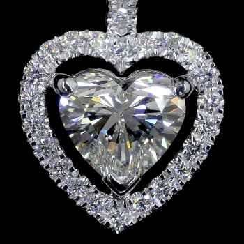 HeartAura Halo Lab Diamond Pendant in 14K/18K Gold HeartAura Halo Lab Diamond Pendant in 14K/18K Gold