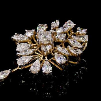 Starbloom Lab Diamond Brooch in 14K/18K Gold Starbloom Lab Diamond Brooch in 14K/18K Gold