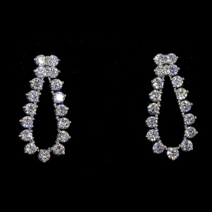 Lab Grown Teardrop Diamond Earring