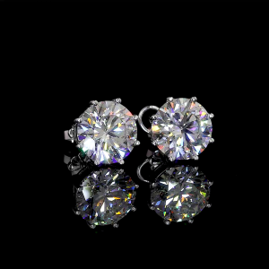 Round 5 Ct. E VVS2 Each Lab Diamond IGI Certified Studs Earring