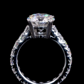 Round 2.5 Carat solitar Diamond and 0.15Ct. Each in Band Lab Diamnd Ring Round 2.5 Carat solitar Diamond and 0.15Ct. Each in Band Lab Diamnd Ring