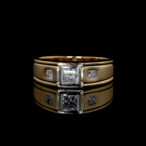 14k Gold Three-Stone Princess Cut Diamond Ring – Classic Engagement
