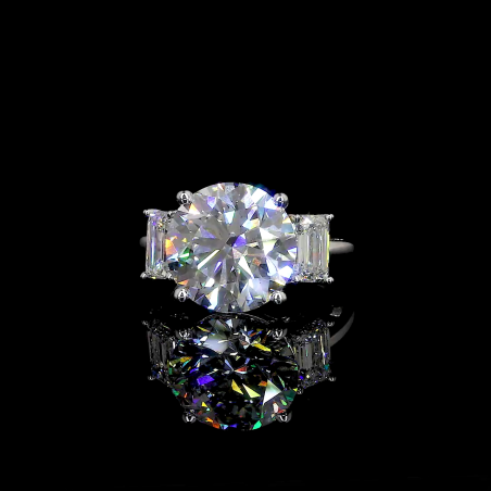 14k White Gold Three-Stone Diamond Ring – Round & Emerald Cut Elegance