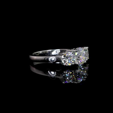 14k Gold Triple Round Diamond Ring – Classic Three-Stone Sparkle