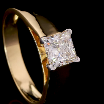 Princess Crest Lab Diamond Ring Square Cut Prong Setting 14K 18K Gold